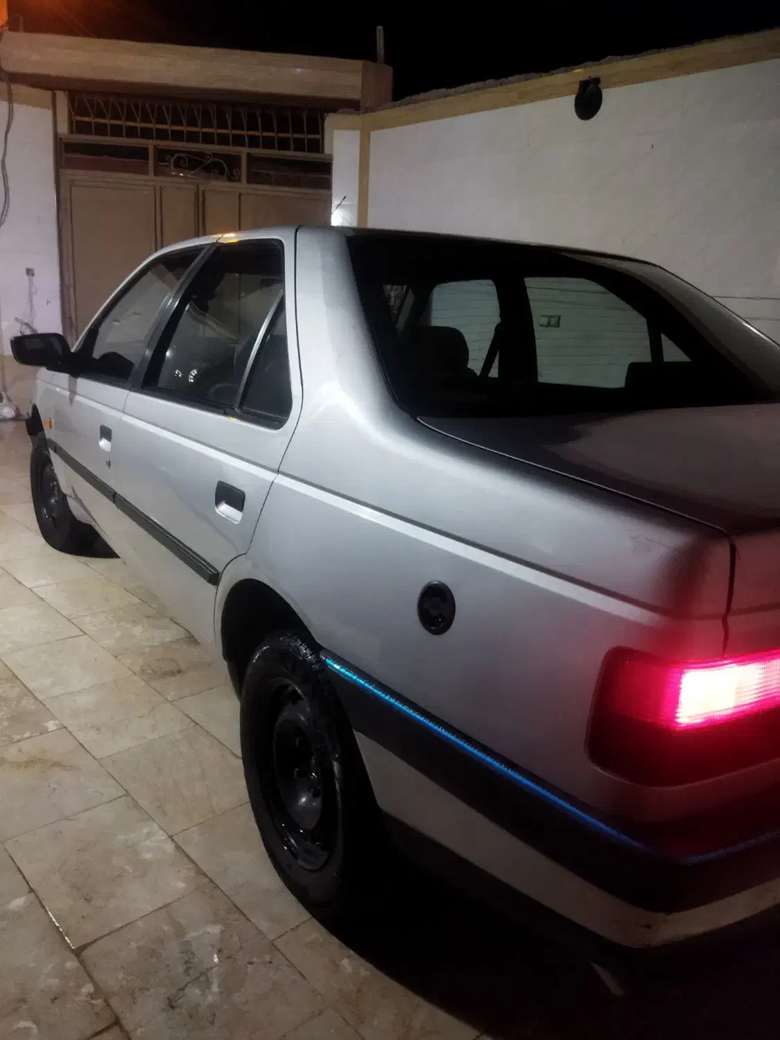 پژو ۴۰۵ نقره ای مدل ۸۵ در حد|خودرو سواری و وانت|زابل, |دیوار