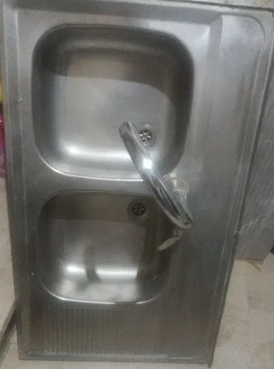 شیر آب همراه با سینک ظرفشویی دوقلو سالم و تمیز|لوازم سرویس بهداشتی|تهران, وصفنارد|دیوار