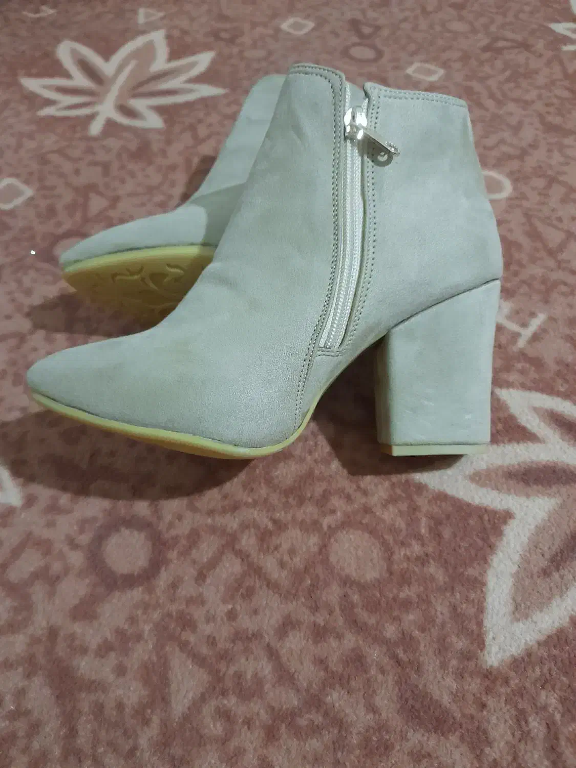 نیم بوت کرم نونوسایز37 قیمت 550|کیف، کفش، کمربند|کرمانشاه, |دیوار