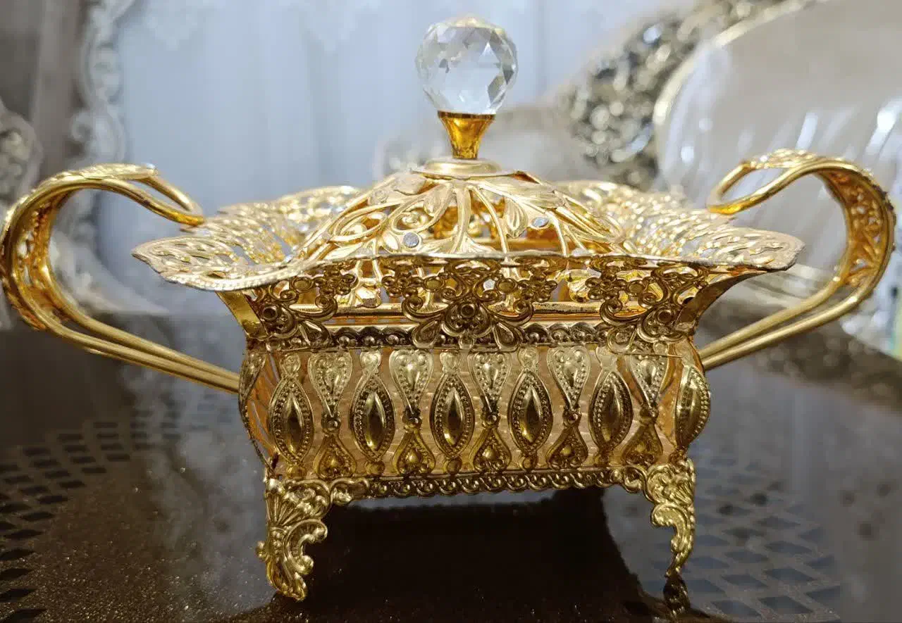 شکلات خوری|ظروف سرو و پذیرایی|قم, باغ کرباسی|دیوار