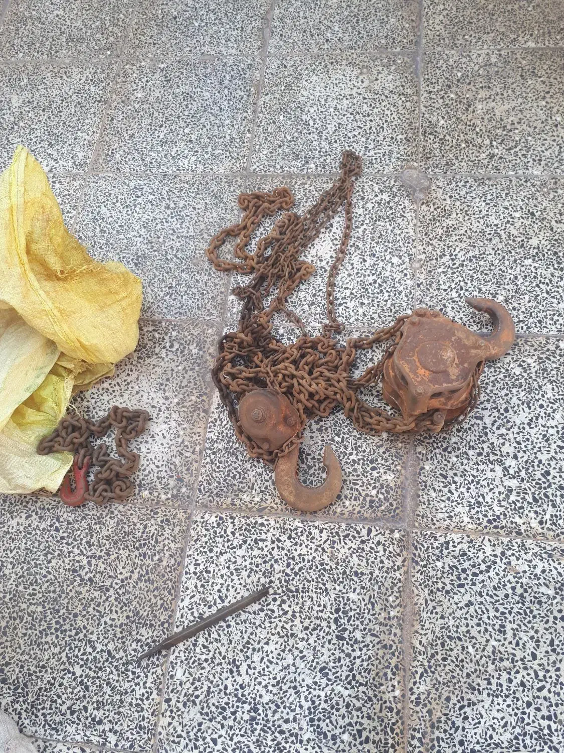 تیفور سه تنی|ابزارآلات|شوشتر, |دیوار