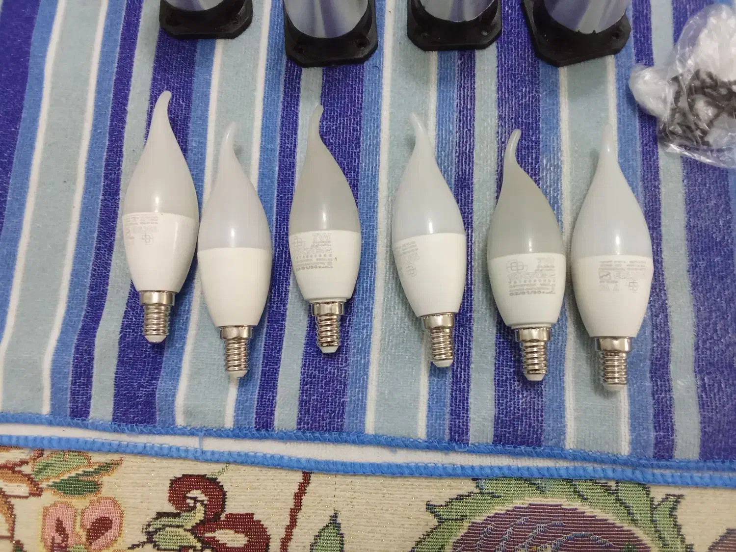 پایه کابینت فلزی و لامپ شمعی|لامپ و چراغ|اسلامآباد غرب, |دیوار