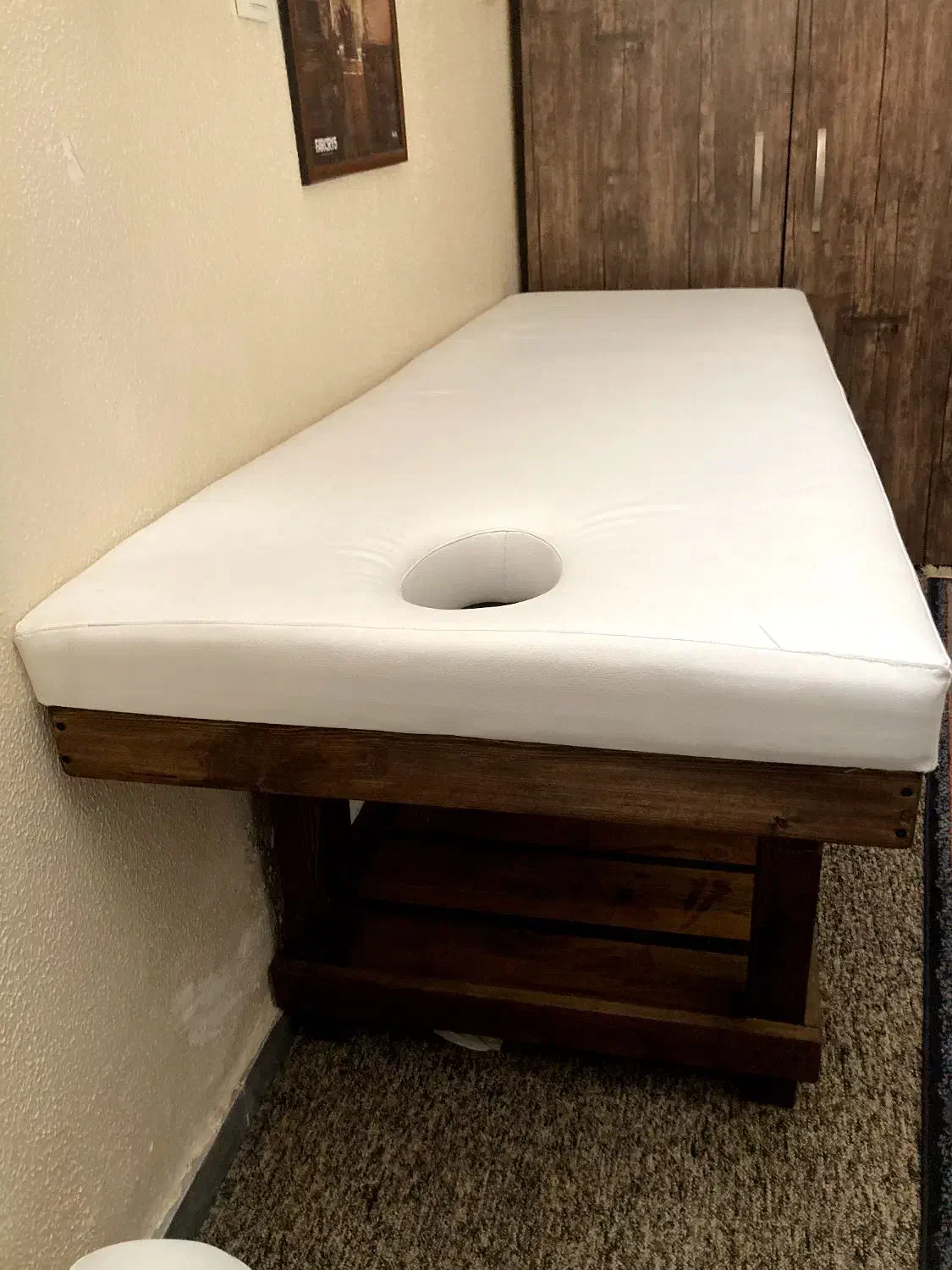 تخت مناسب ماساژ،فیشال،مژه|آرایشگاه و سالنهای زیبایی|شاهینشهر, شهرک گلدیس|دیوار