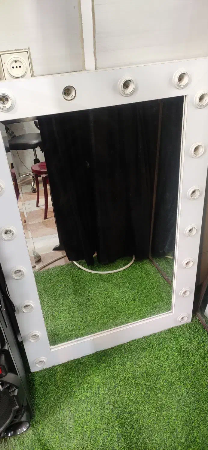 آینه|آینه|اراک, |دیوار