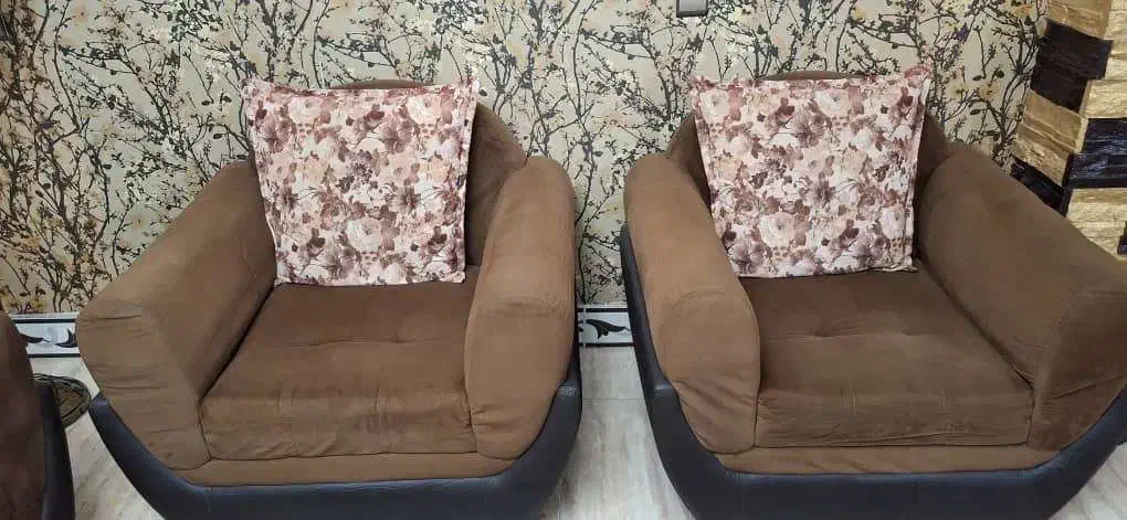 مبل 7 نفره راحتی|مبلمان خانگی و میز عسلی|بابل, |دیوار