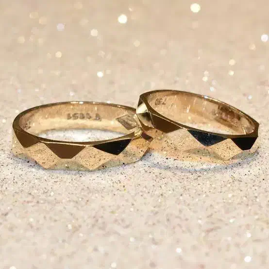 حلقه طلا گم کردم|اشیا|شیراز, بازار|دیوار