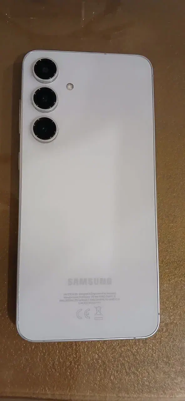 s24fe|موبایل|تهران, گلستان (شهرک راه آهن)|دیوار