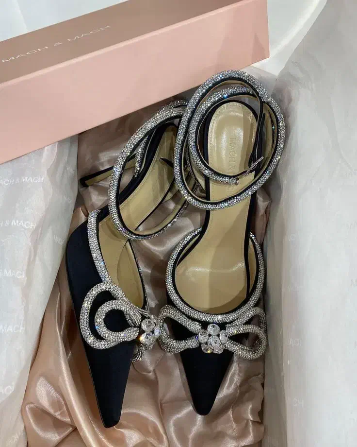 کفش نگین دار پاپیون|کیف، کفش، کمربند|شاهین‌شهر, شهرک ردانی پور|دیوار