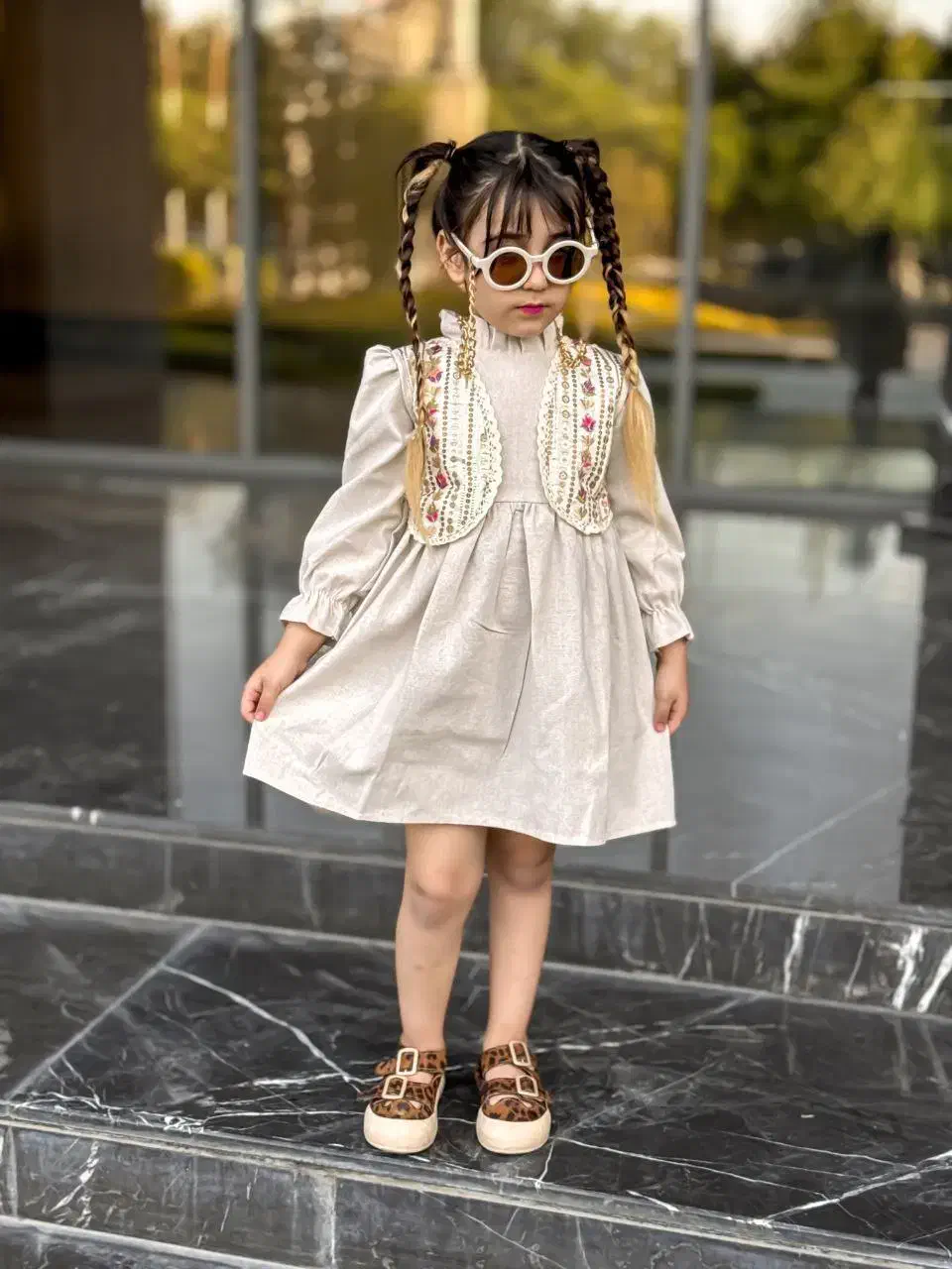 تو دل برو|کفش و لباس بچه|قم, وادی السلام|دیوار