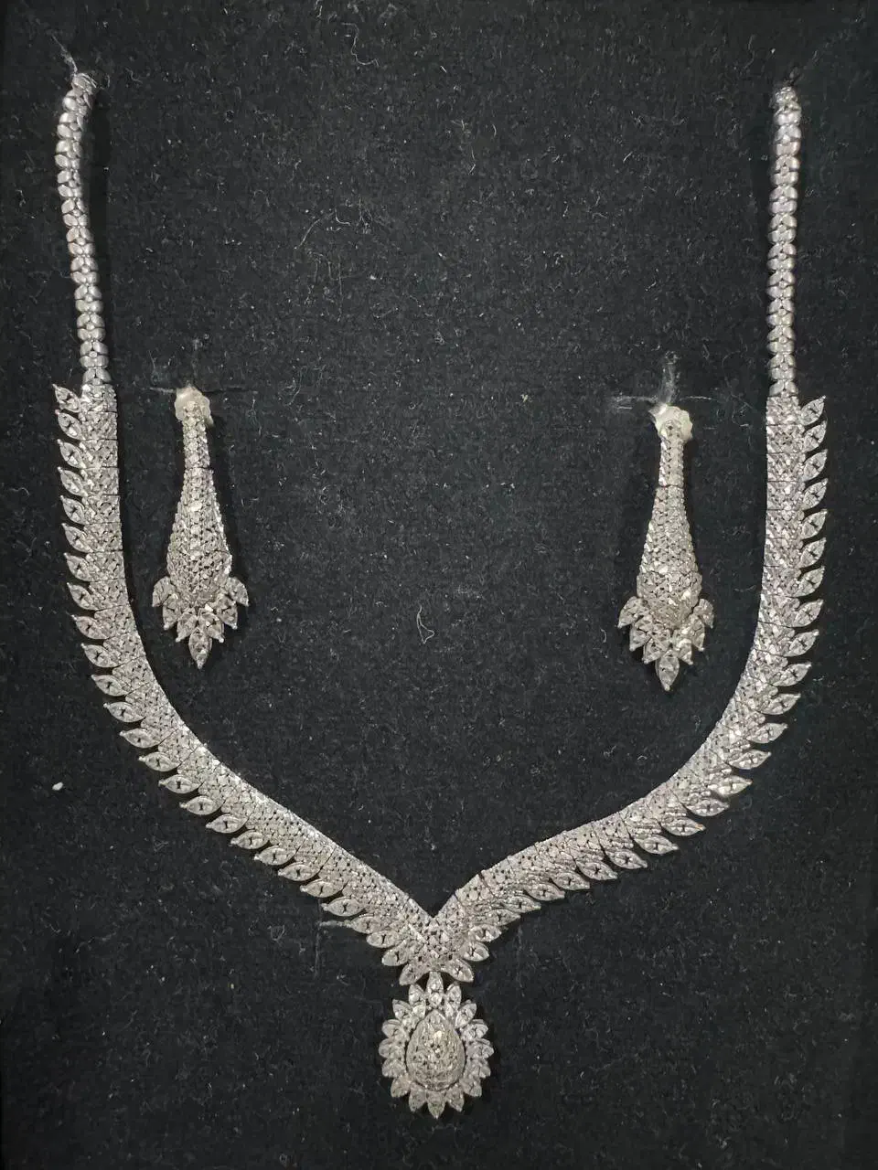 سرویس عروس|جواهرات|قم, نیروگاه|دیوار