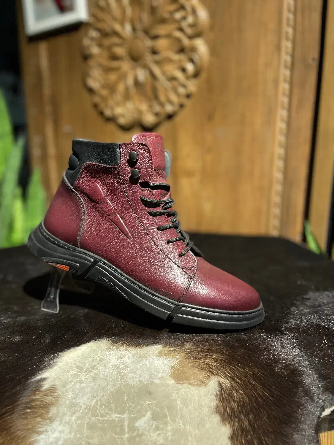 بوت چرم طبیعی گاوی شمس|کیف، کفش، کمربند|قم, صفائیه|دیوار