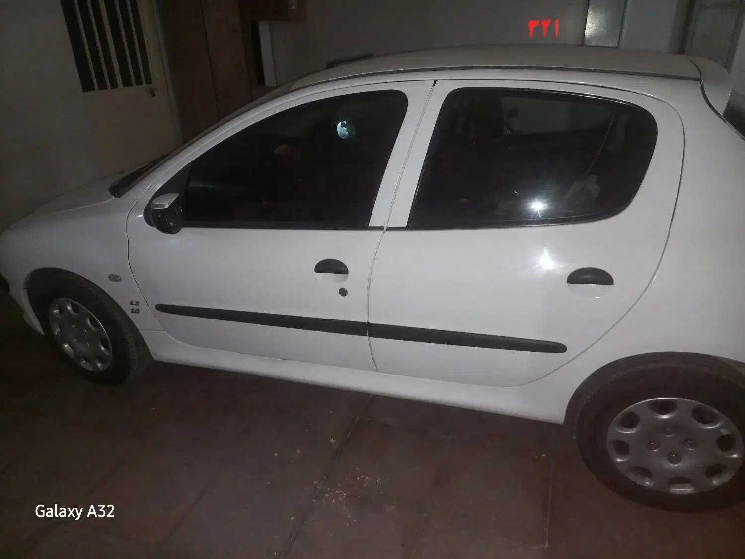 ۲۰۶ تیپ ۵ بیرنگ|خودرو سواری و وانت|یزد, |دیوار