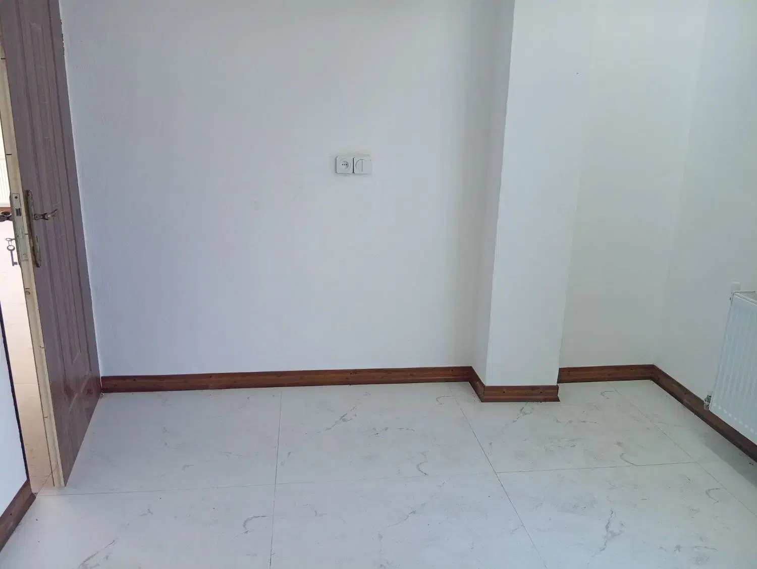 اجاره خونه ویلایی بشمن کوچه لجتی|اجارهٔ خانه و ویلا|بندر انزلی, بشمن|دیوار