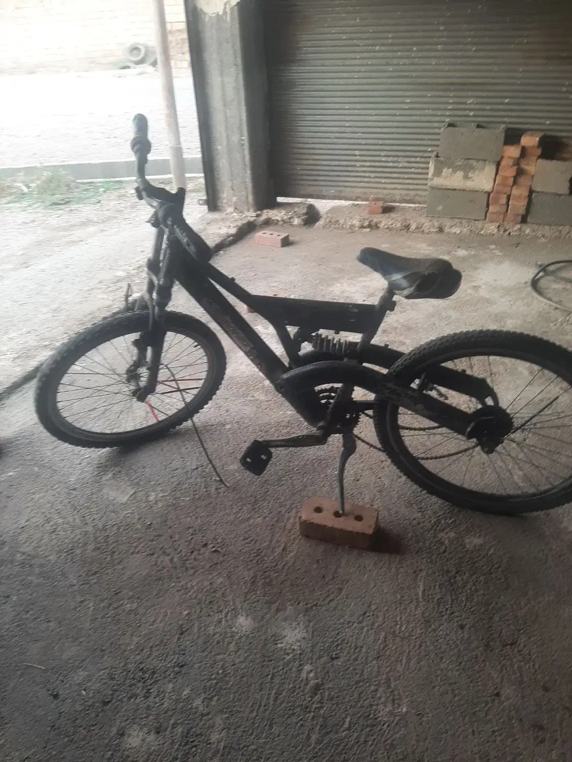 دوچرخه کوهستانی|دوچرخه، اسکیت، اسکوتر|باروق, |دیوار