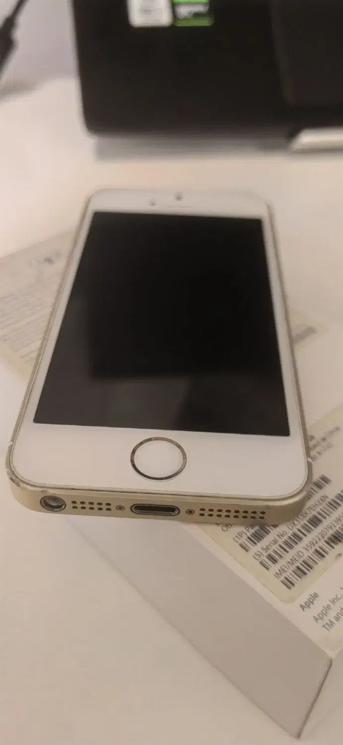 آیفون se|موبایل|تهران, دبستان|دیوار