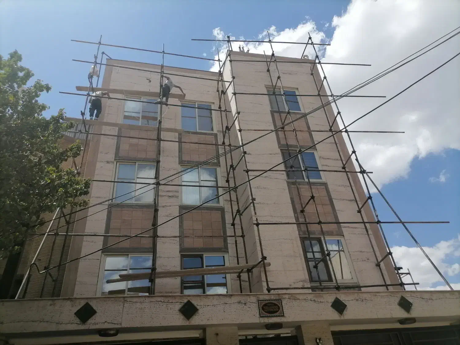 داربست فلزی حسام|خدمات پیشه و مهارت|مشهد, هدایت|دیوار