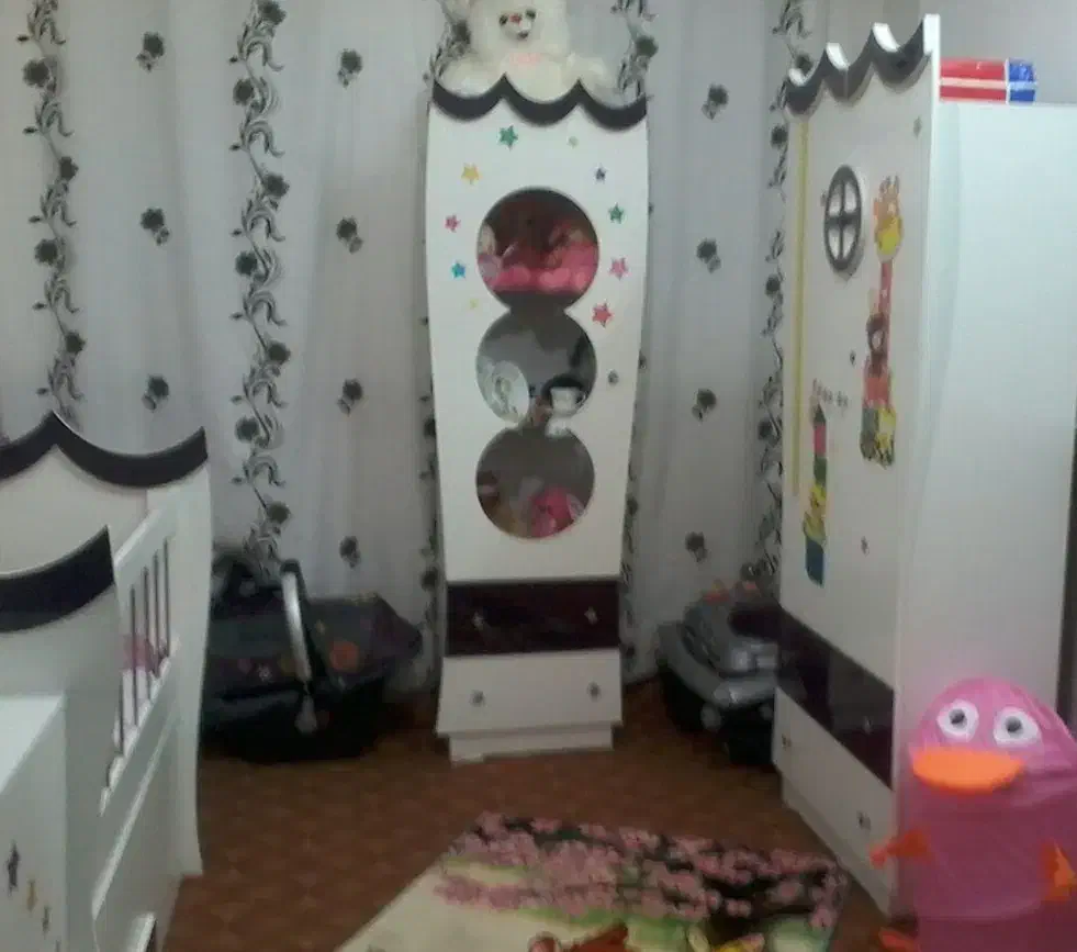 سرویس خواب چوبی بچگانه|تخت و صندلی بچه|قم, باغ شریفی|دیوار