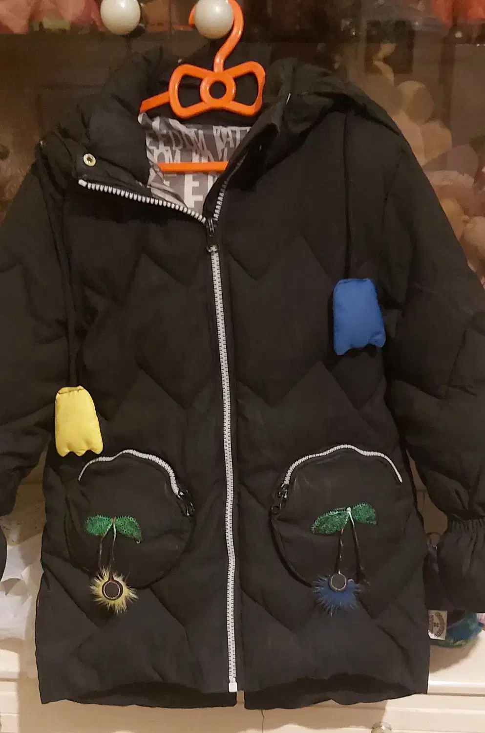 کاپشن|کفش و لباس بچه|اصفهان, شاهد|دیوار