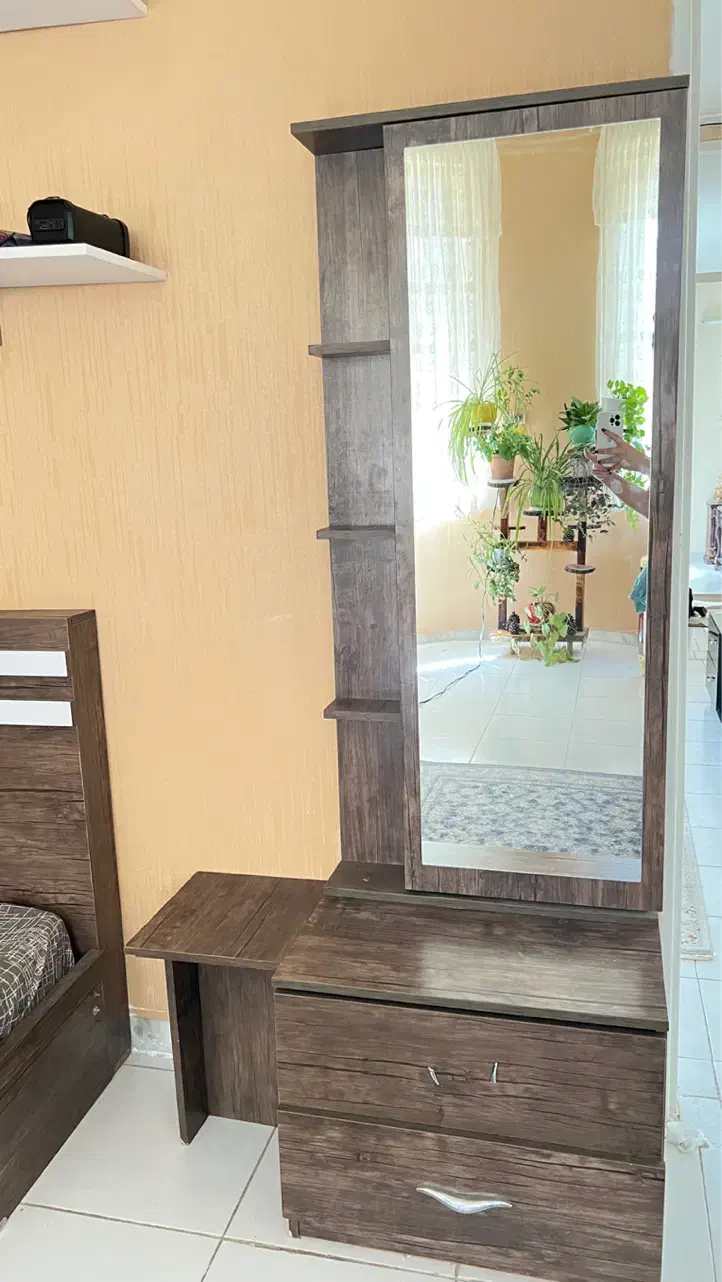 ست تخت و میز توالت به همراه تشک|تخت و سرویس خواب|کرمانشاه, |دیوار