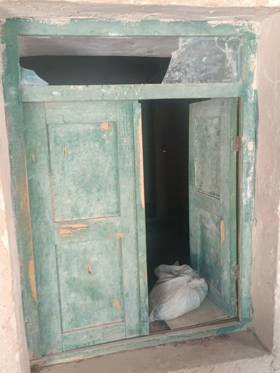 درب و پنجره چوبی|کلکسیون اشیاء عتیقه|دهرم, |دیوار