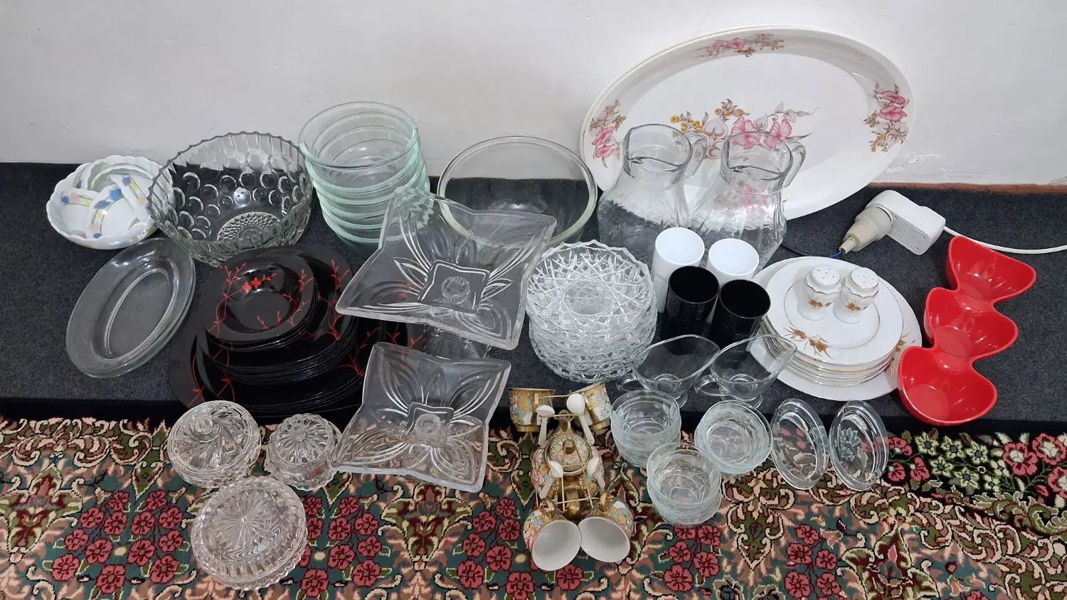ظرف|ظروف سرو و پذیرایی|گراش, |دیوار