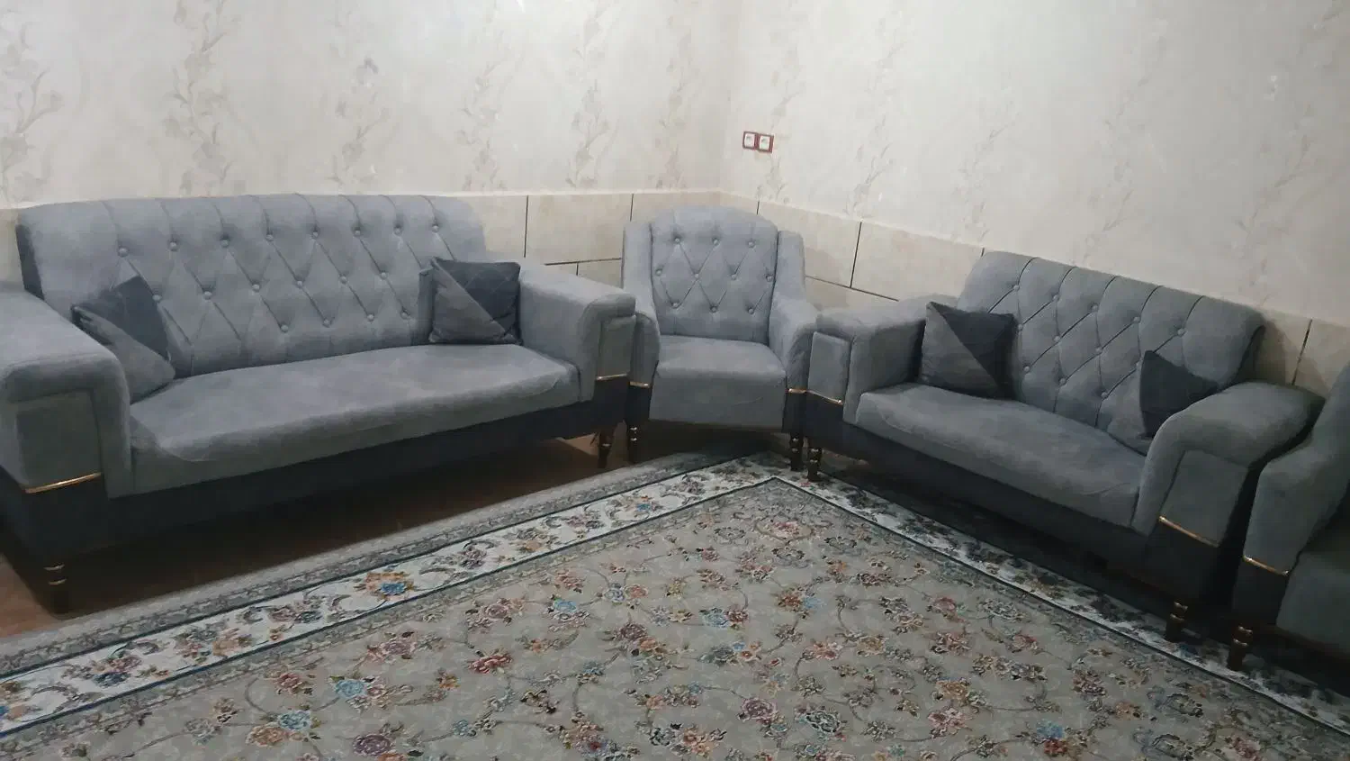 مبلمان|مبلمان خانگی و میز عسلی|امیدیه, |دیوار