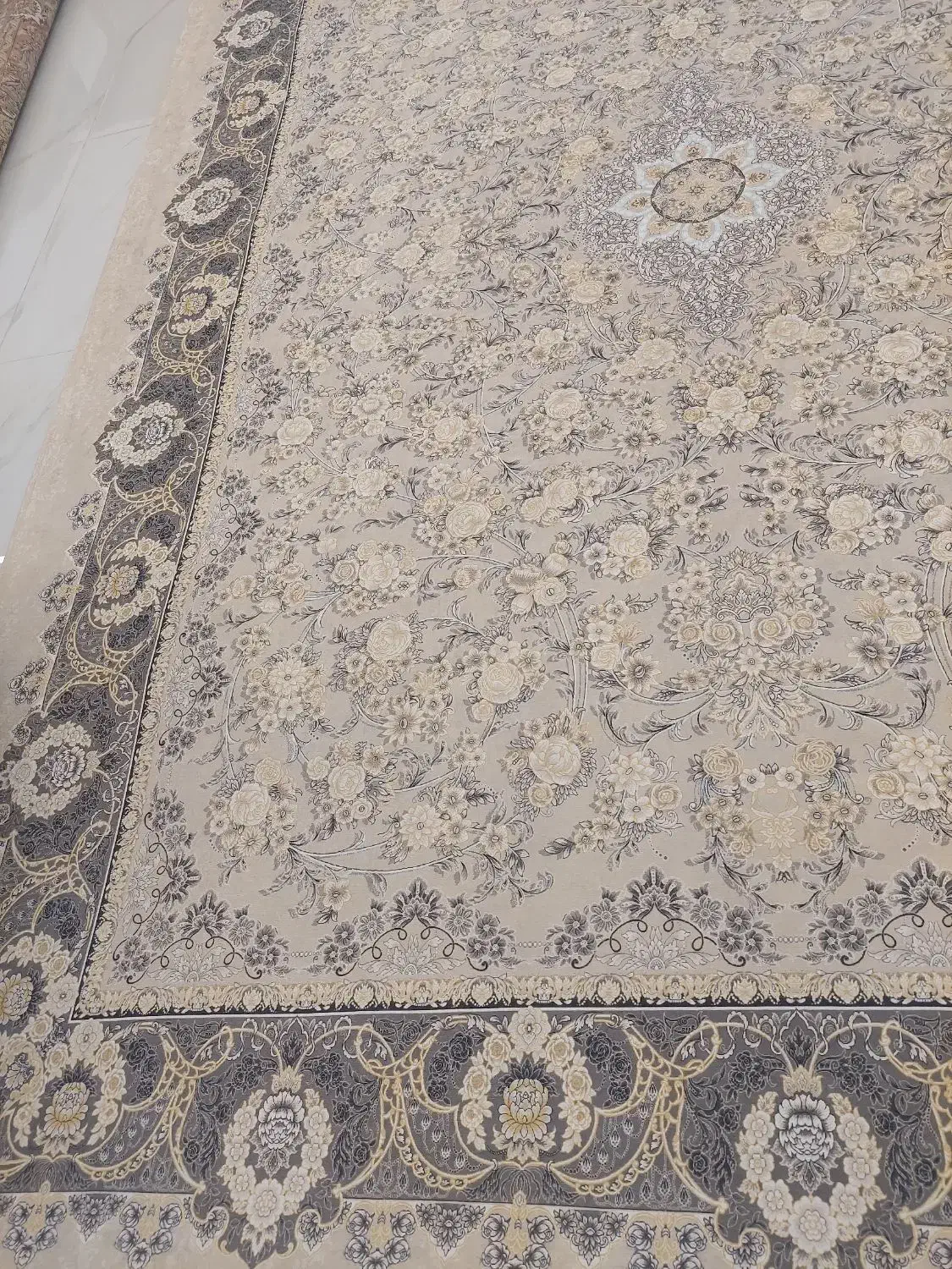 کاور روفرشی کشدار ترک|روفرشی|بندر انزلی, نیمه شعبان|دیوار