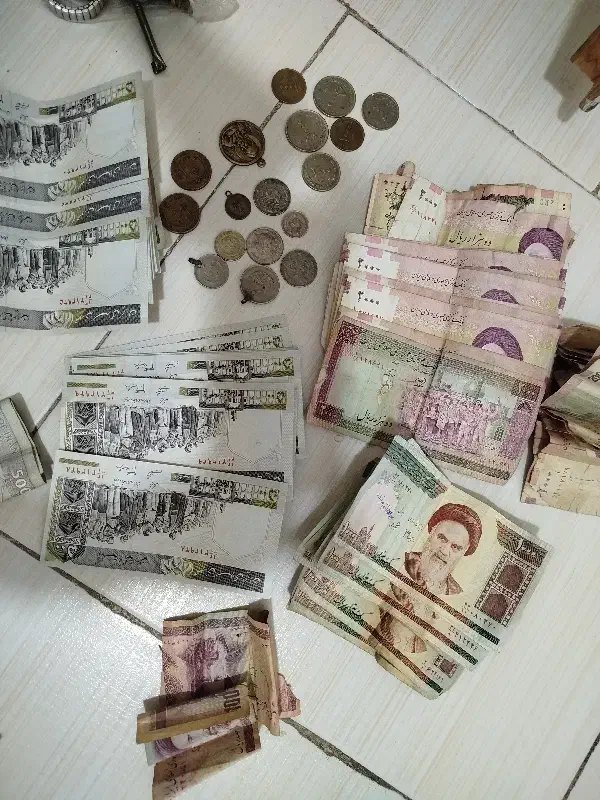 کلکسیونی|کلکسیون سکه، تمبر، اسکناس|ملارد, |دیوار