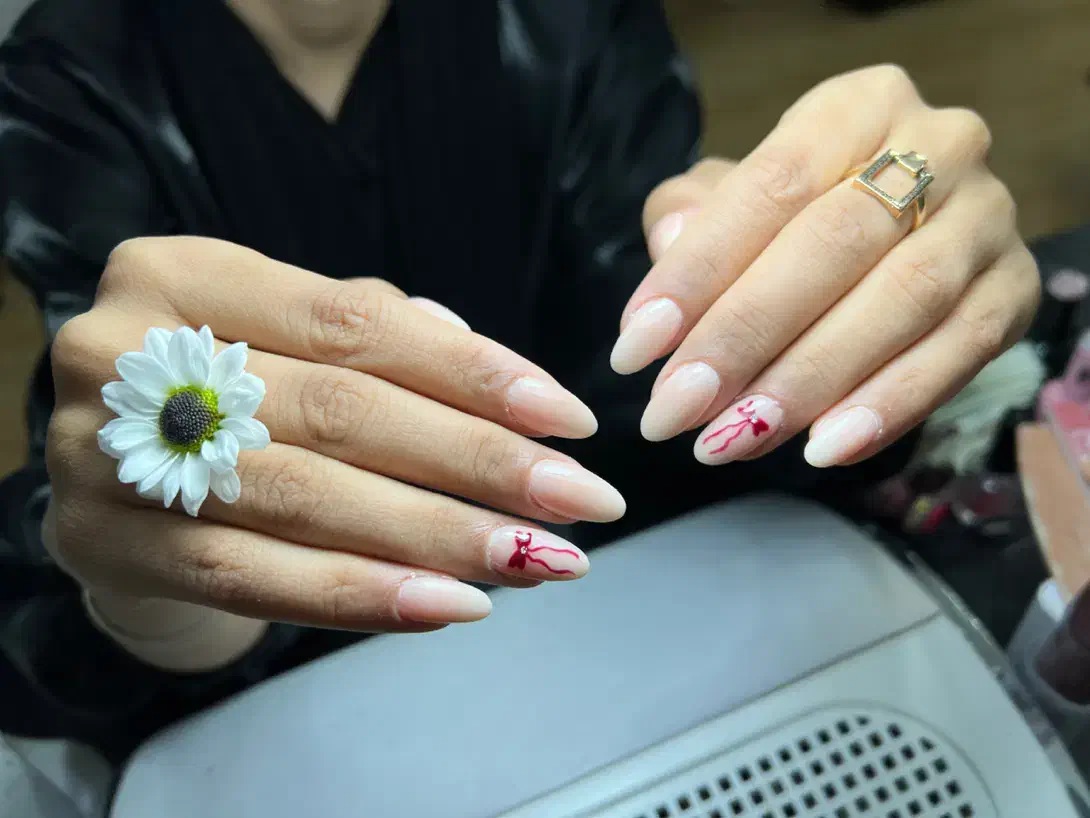 کاشت اولیه ناخن|خدمات آرایشگری و زیبایی|سیرجان, |دیوار