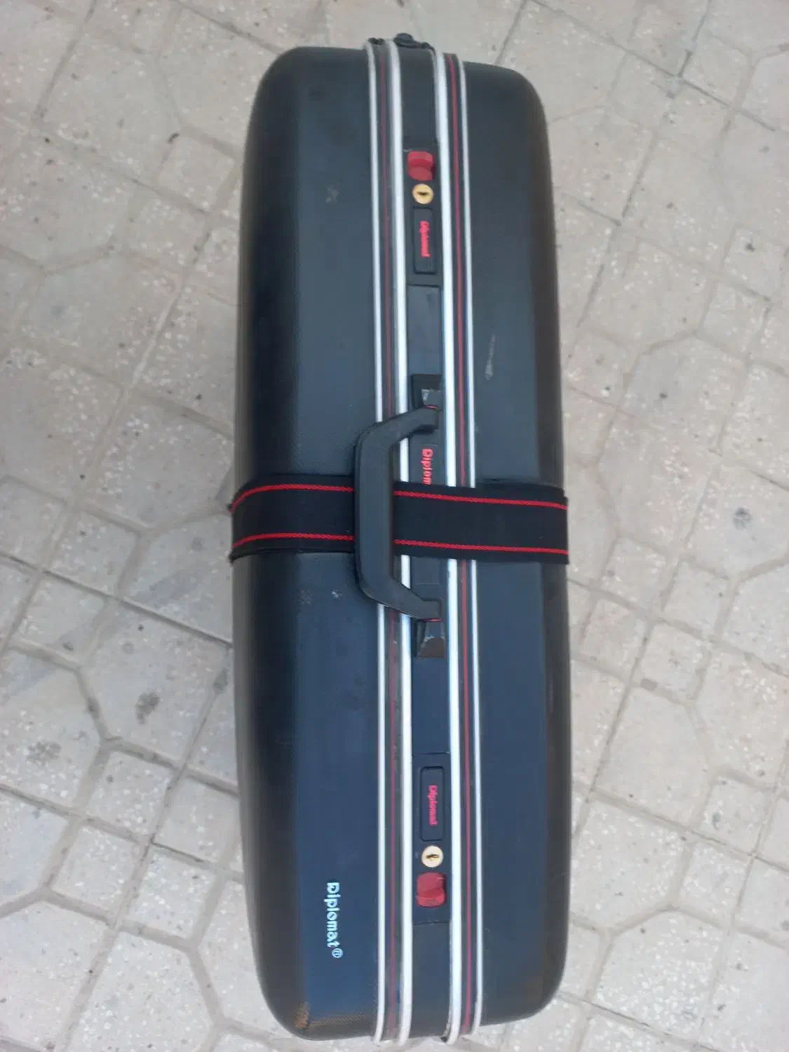 چمدان مسافرتی|کیف، کفش، کمربند|فسا, |دیوار