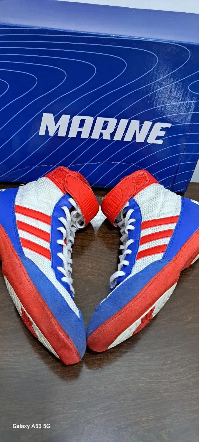 کتونی کشتی در حد نو|تجهیزات ورزشی|پل سفید, |دیوار