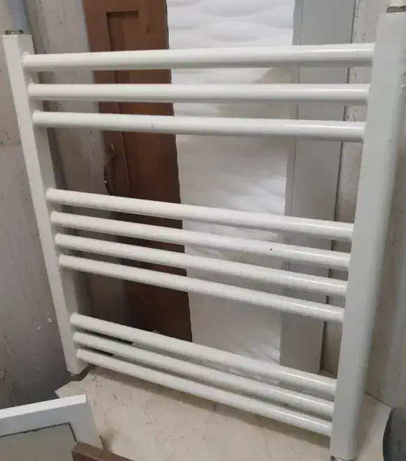 روشویی ، آینه ، رادیاتور ،  ،نهارخوری دونفره|لوازم سرویس بهداشتی|تهران, صادقیه|دیوار