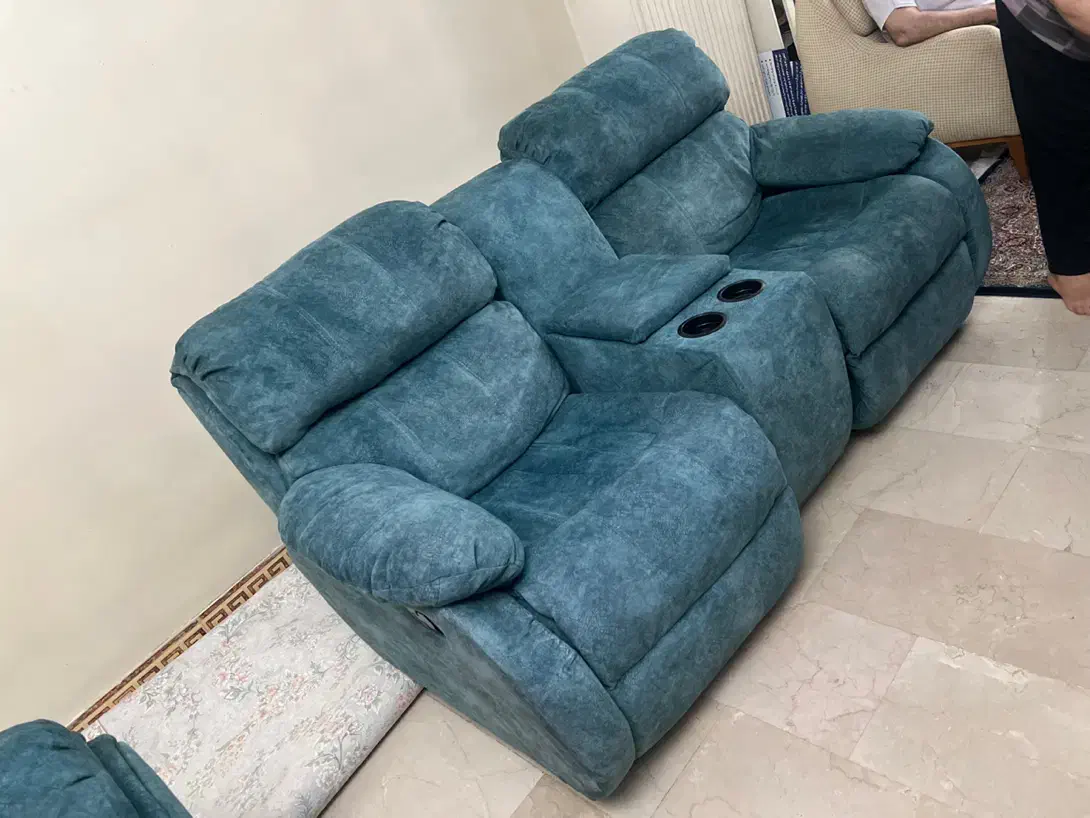 مبل ریلکسی چهار عددتکی دو دو عدد کنسول وسط|مبلمان خانگی و میز عسلی|تهران, نیروی دریایی|دیوار