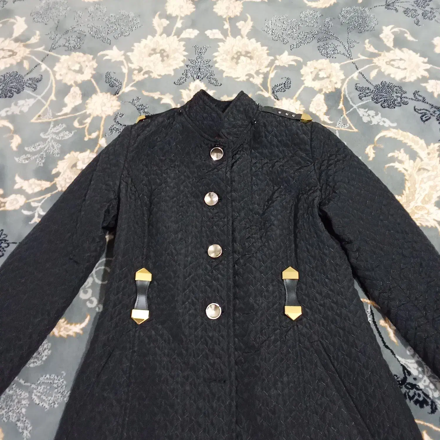 کاپشن نو|لباس|نورآباد, |دیوار