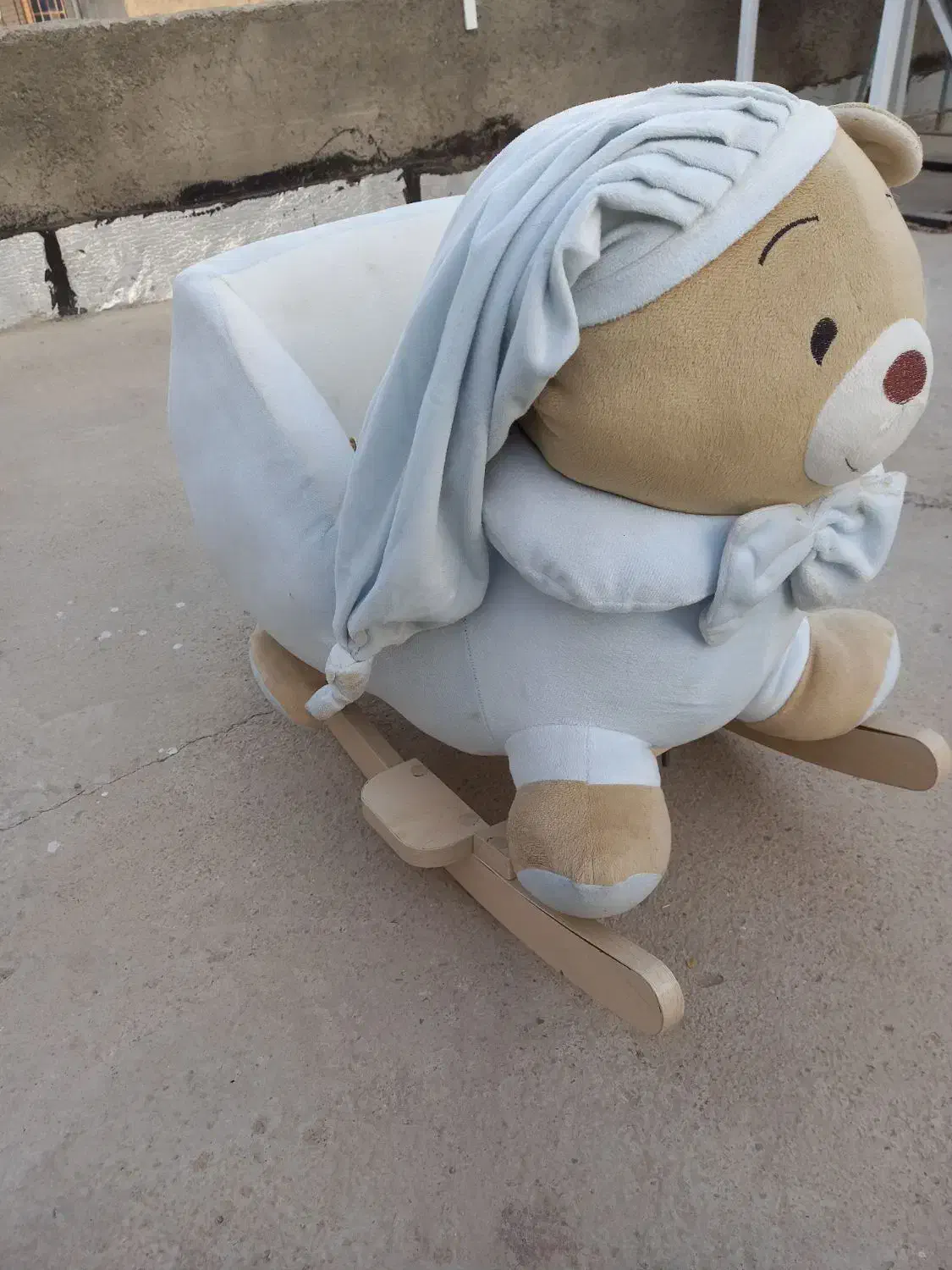 صندلی کودک|تخت و صندلی بچه|آبیک, |دیوار