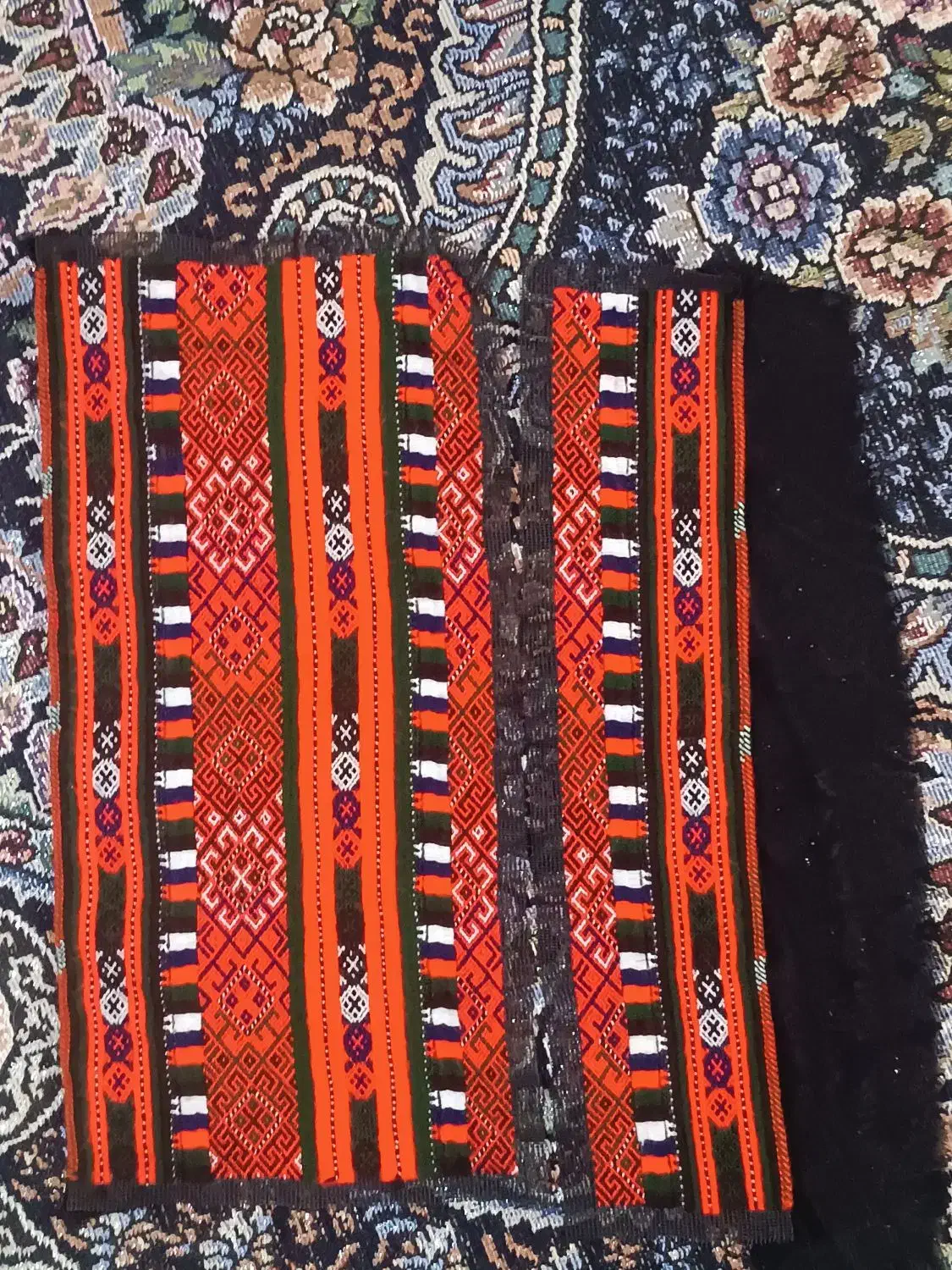 زیح آستین درکشوک|لباس|سراوان, |دیوار