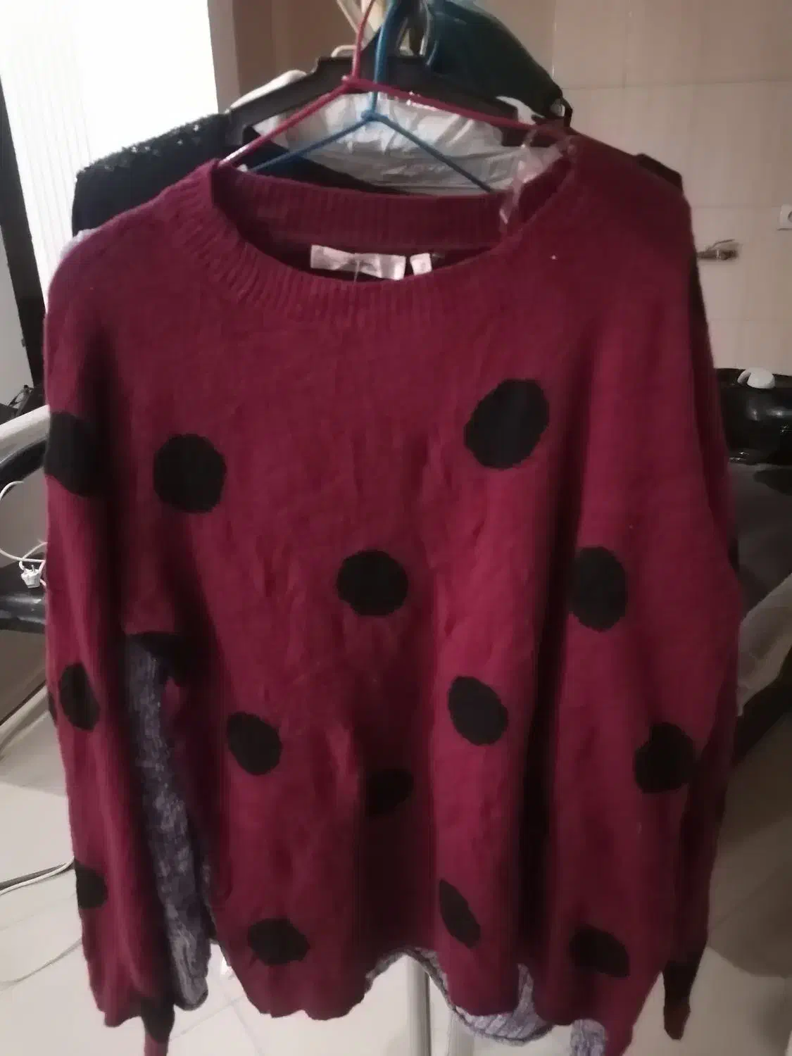 لباس زنانه|لباس|گلبهار, شهر جدید گلبهار|دیوار