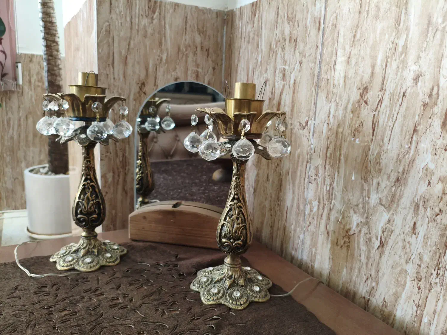 چراغ دکوری قدیمی|کلکسیون اشیاء عتیقه|صدرا-فارس, فاز ۲|دیوار