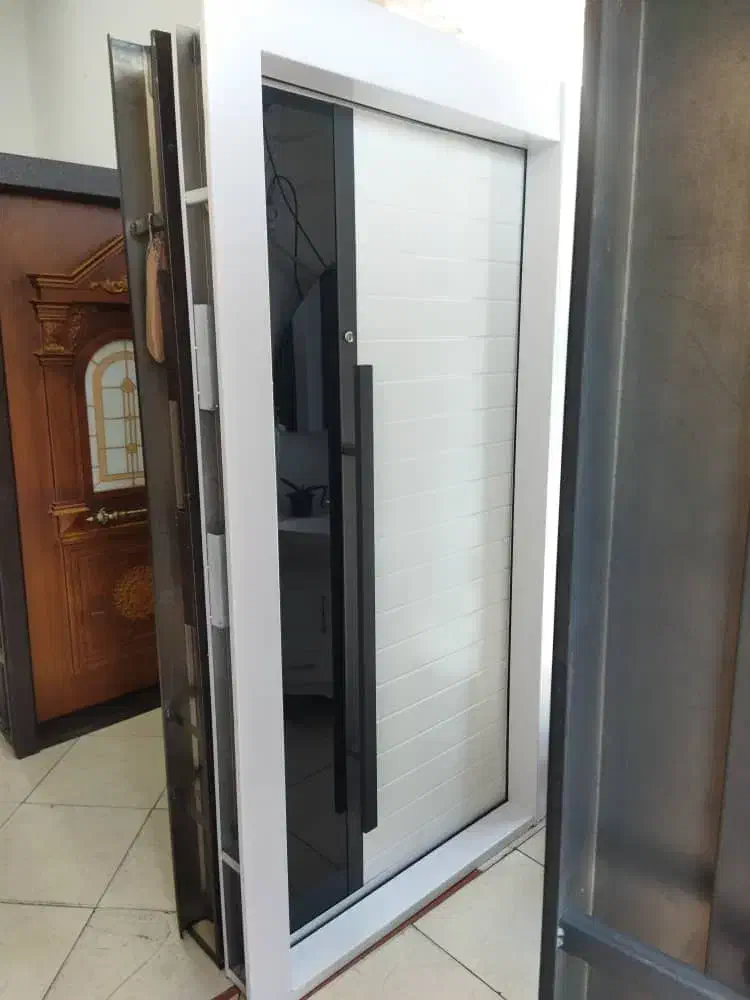 نصب درب ضد سرقت|خدمات پیشه و مهارت|قشم, |دیوار