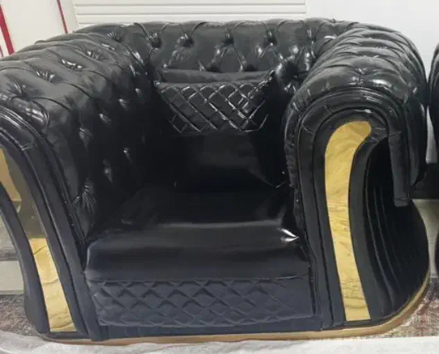 مبل ۲ نفره برند چستر پالونی ، قیمت 25 ملیون تومان|مبلمان خانگی و میز عسلی|بندرعباس, |دیوار