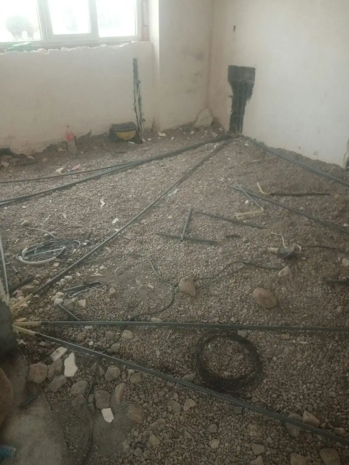 برق کشی ساختمان|خدمات پیشه و مهارت|نیشابور, جمهوری|دیوار