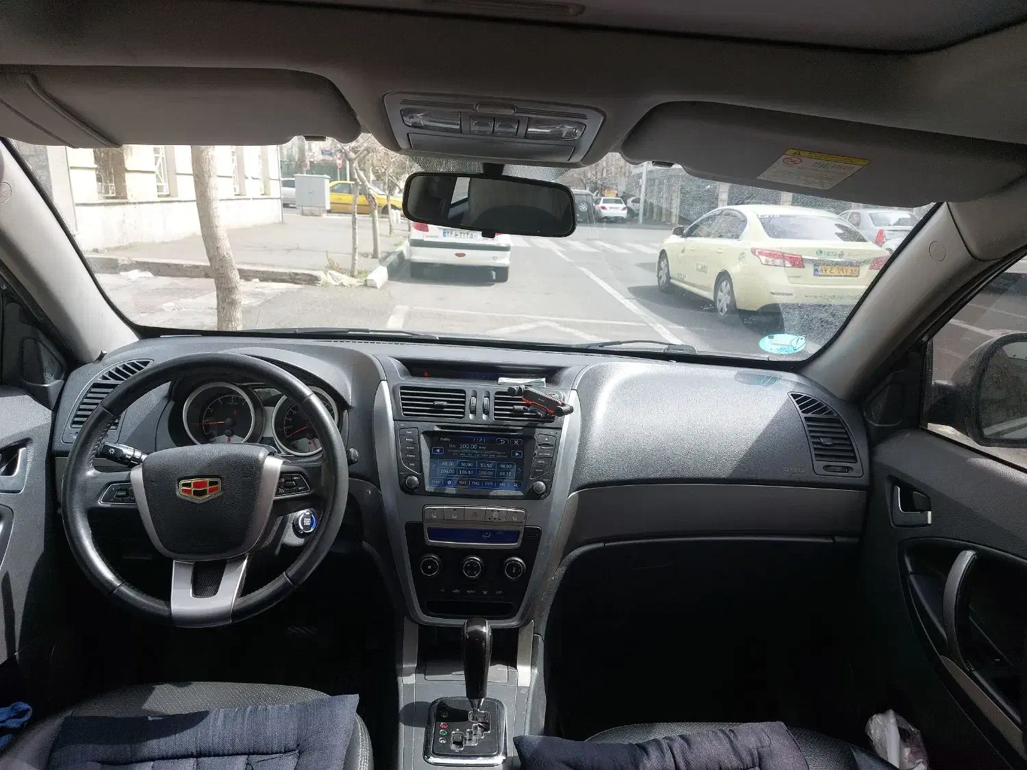 جیلی شاسیX7 اتومات ۲۰۱۴ وارداتی ۲۴۰۰ cc کم کارکرد|خودرو سواری و وانت|تهران, نصرت|دیوار