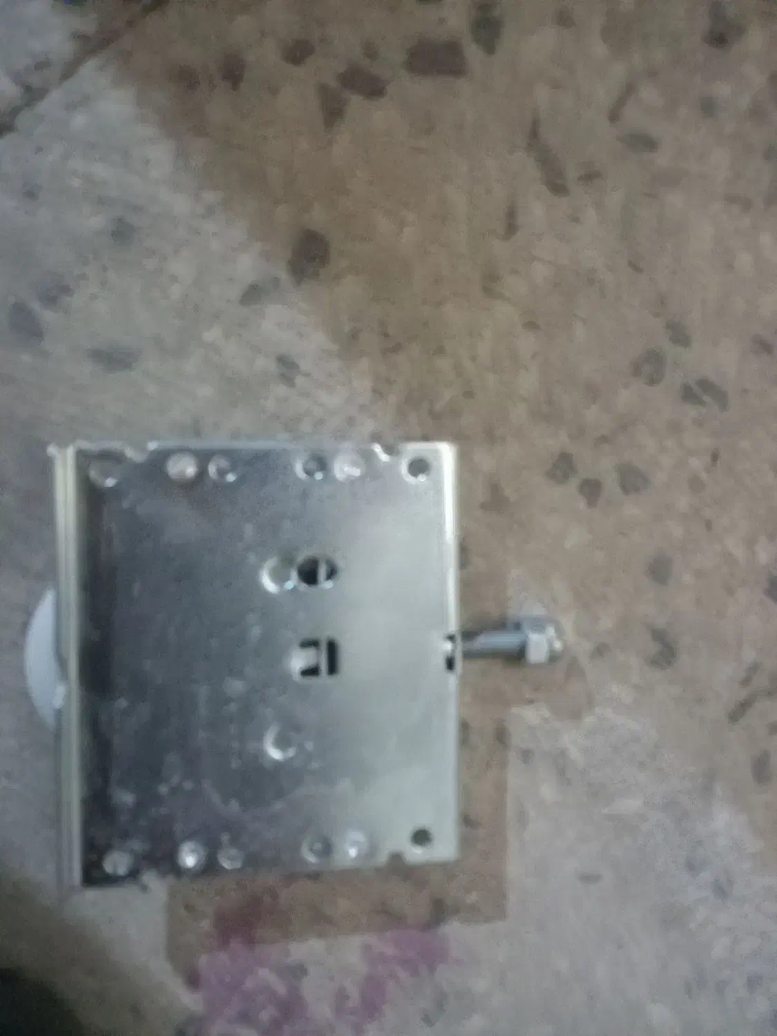 ریل کمد|ابزارآلات|پرند, فاز ۵|دیوار