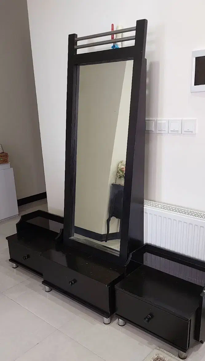 آینه قدی با کشو|آینه|اسلام‌شهر, شهرک توحید|دیوار