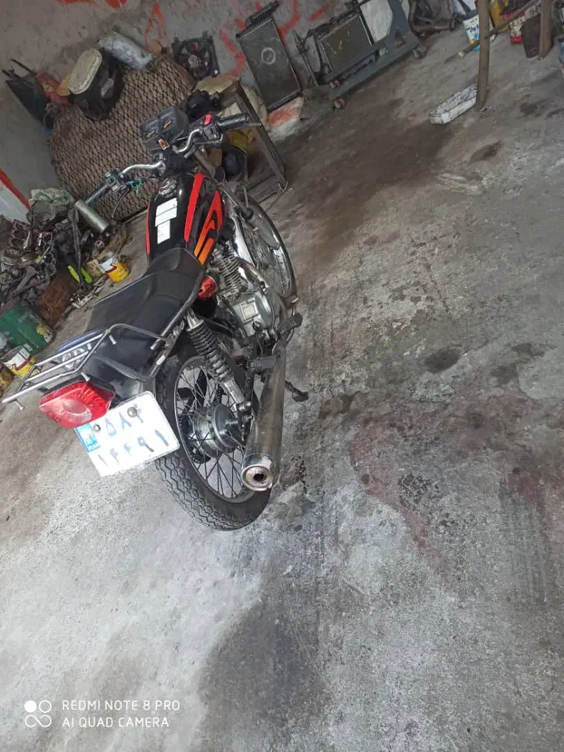 هوندا ۱۲۵ درحد|موتورسیکلت|رشت, استقامت ۱|دیوار