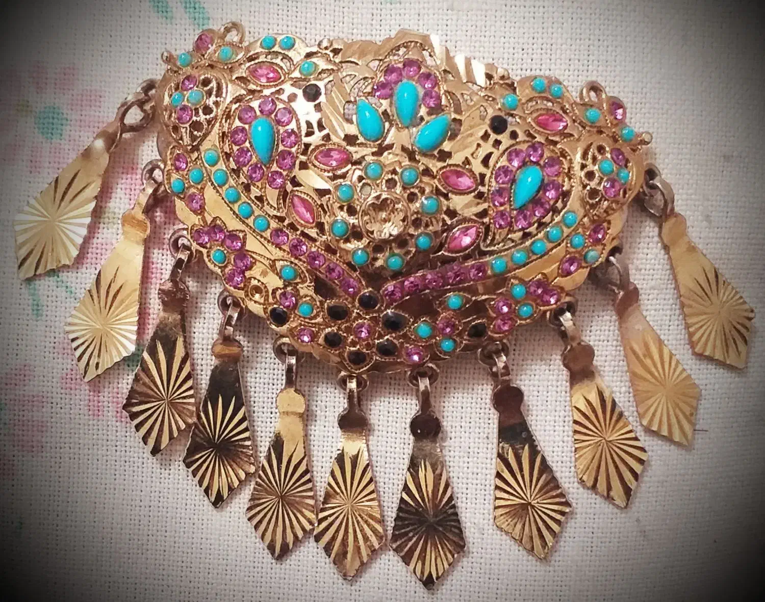 گردنبند عتیقه یاقوت و فیروزه نیشابور|کلکسیون اشیاء عتیقه|مشهد, چهارچشمه|دیوار