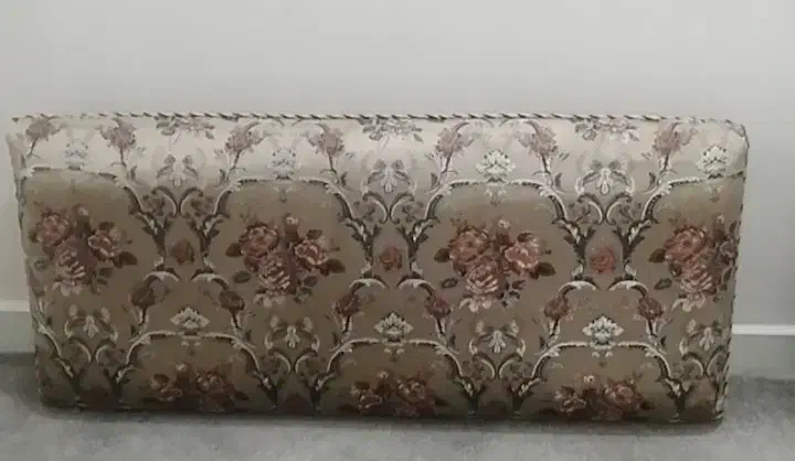 سه عدد پشتی جنس خوب سالم در حد نو|پشتی|شوش, |دیوار