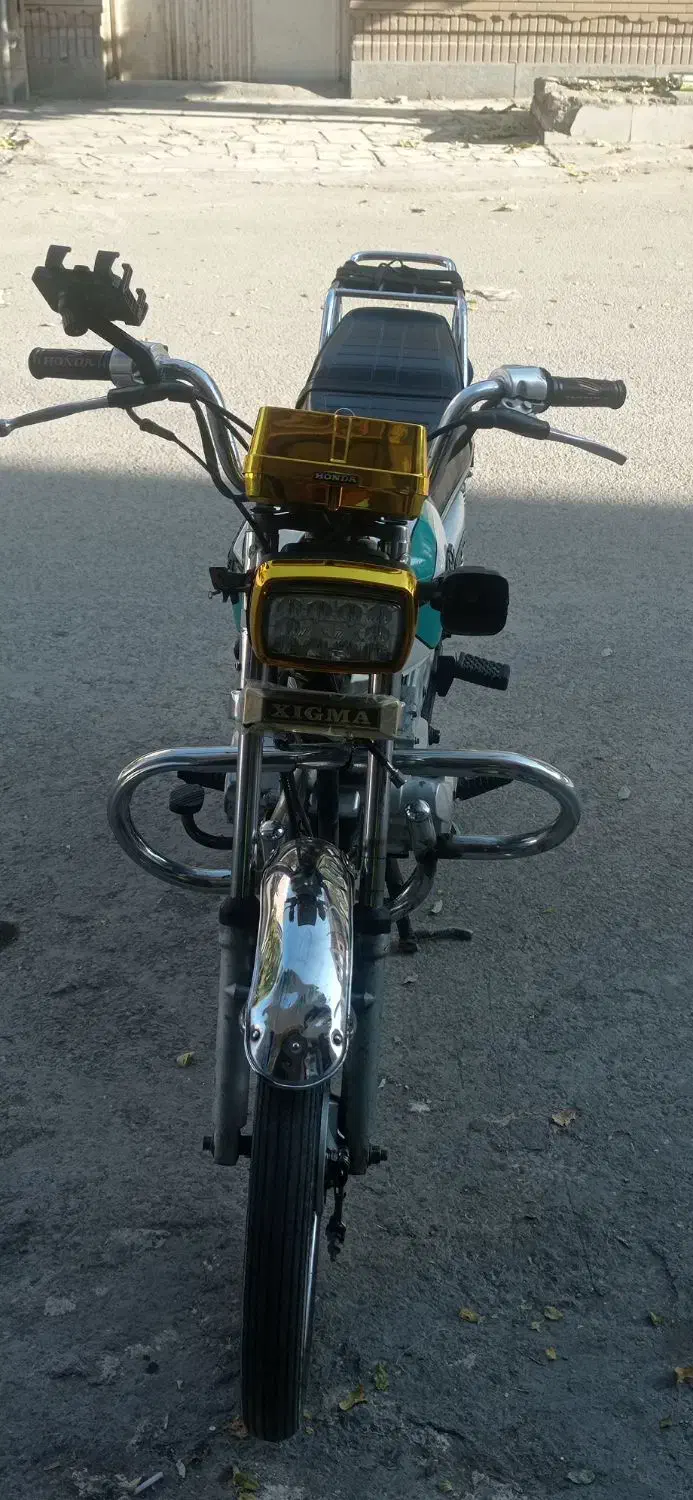 هندا 125|موتورسیکلت|مشهد, شهرک امام هادی (شهرک غرب)|دیوار