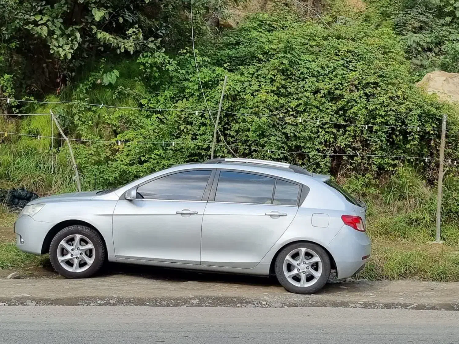 جیلی مدل ۲۰۱۳،دنده ای|خودرو سواری و وانت|تهران, ارم|دیوار