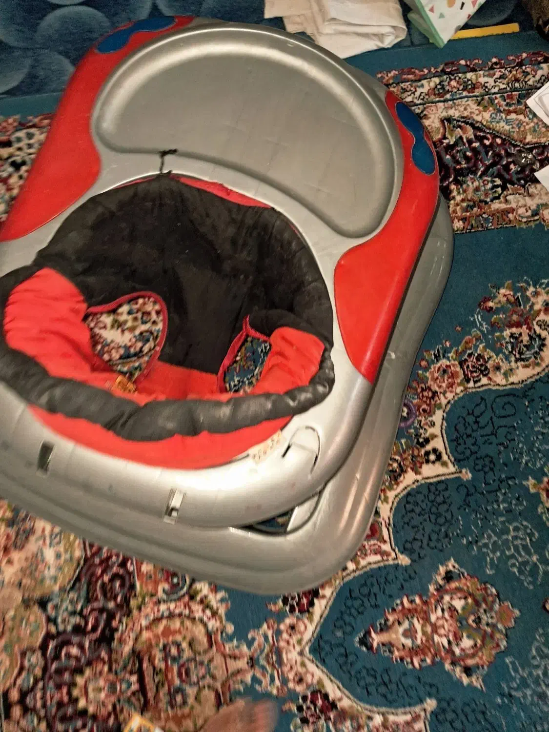 گهواره و کالسکه و رورئک|کالسکه و لوازم جانبی|نیشابور, خط کاشمر|دیوار